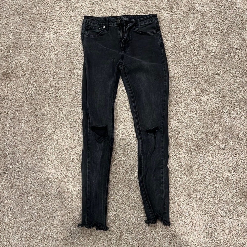 Target brand black skinny jeans. Size: 2
